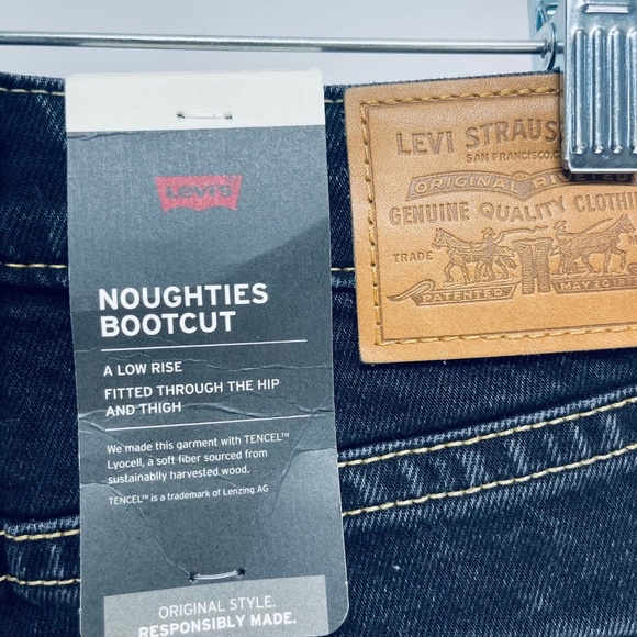 Levi’s Jeans Size 28x32 Women’s noughties Bootcut Distress A Low Rise Blue New - Picture 15 of 16